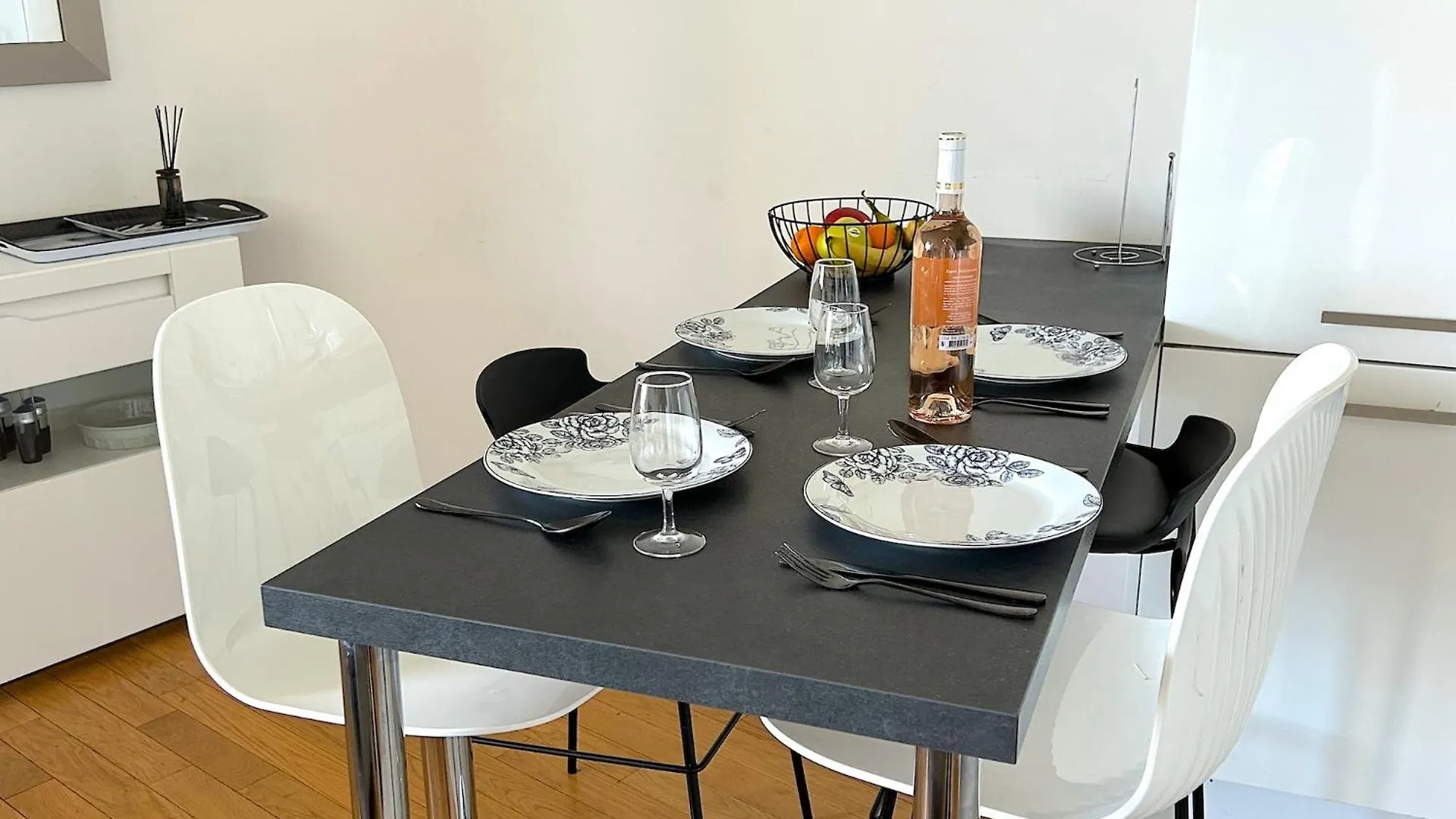 L'Appartement Des Batignolles 巴黎 0*,  法国